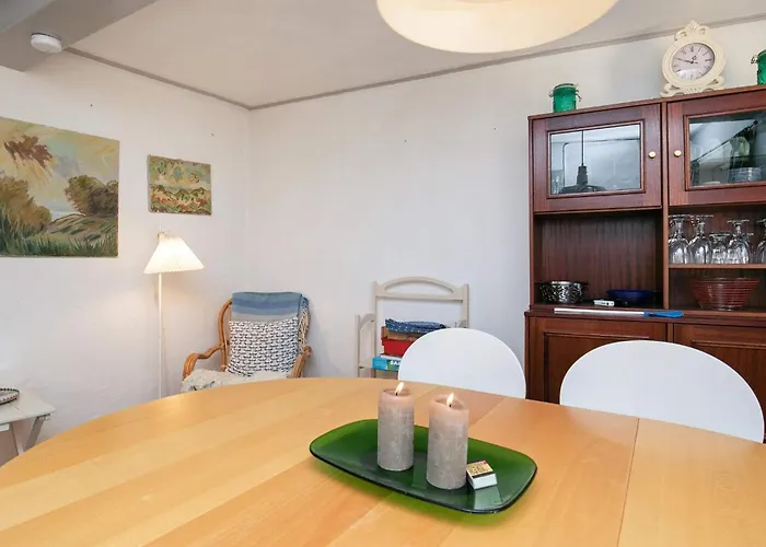 3 Person In * Ærøskøbing
